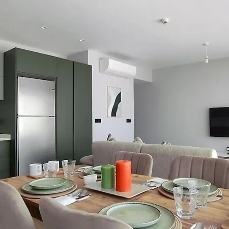 Apartamento Palm Beach Varosha *